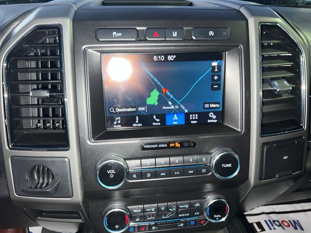 Used Car 2019 Ford Expedition  Xlt For Sale Under $25,000 In Floresville, Texas