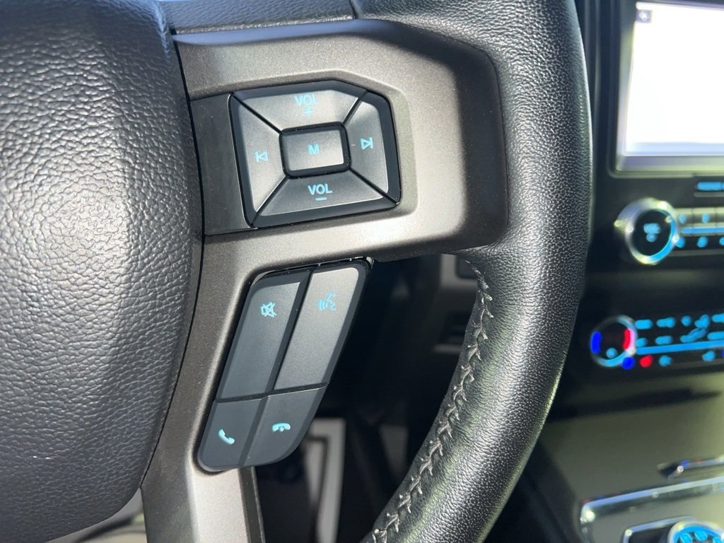 Used Car 2019 Ford Expedition  Xlt For Sale Under $25,000 In Floresville, Texas