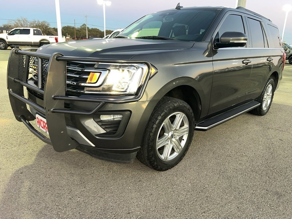 Used Car 2019 Ford Expedition  Xlt For Sale Under $25,000 In Floresville, Texas