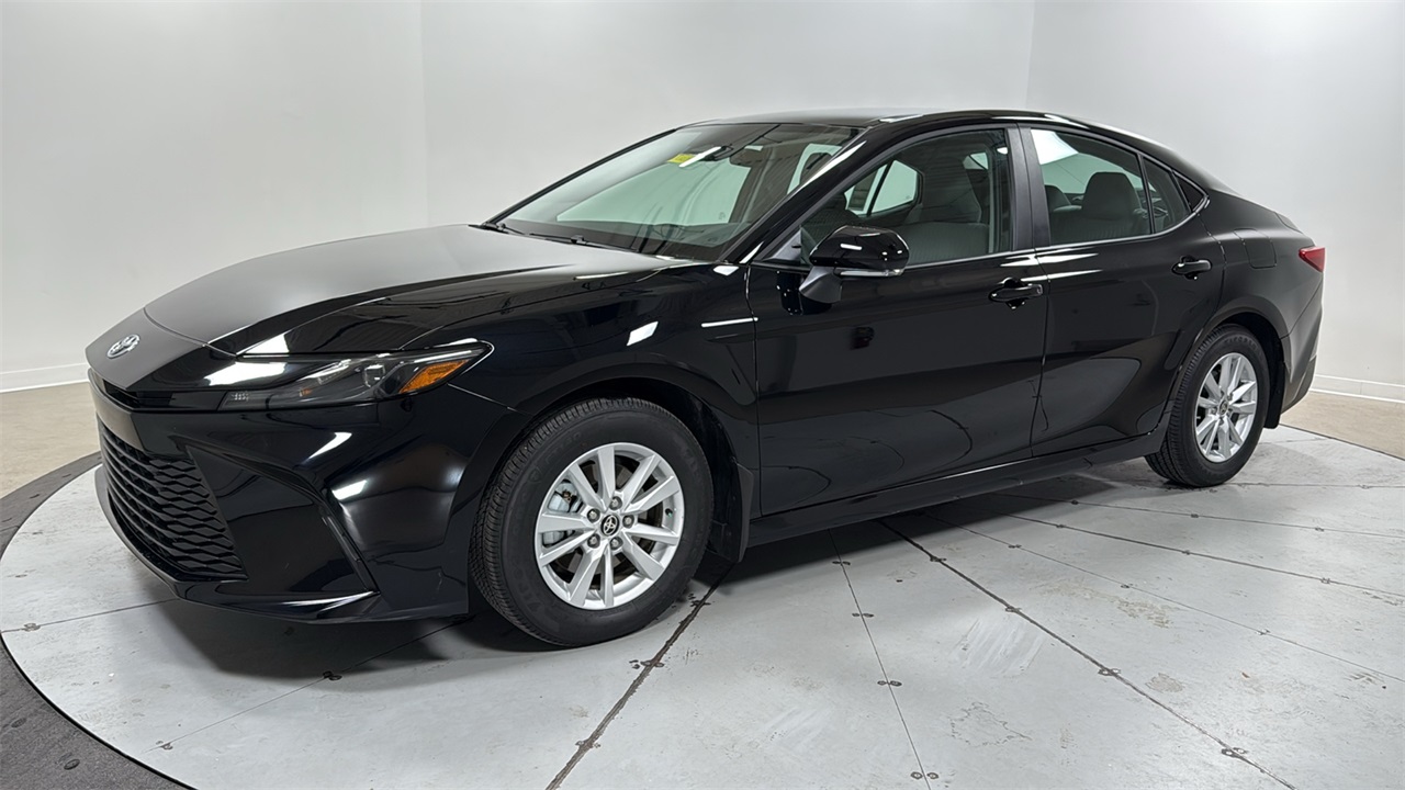2026 Toyota Camry LE FWD