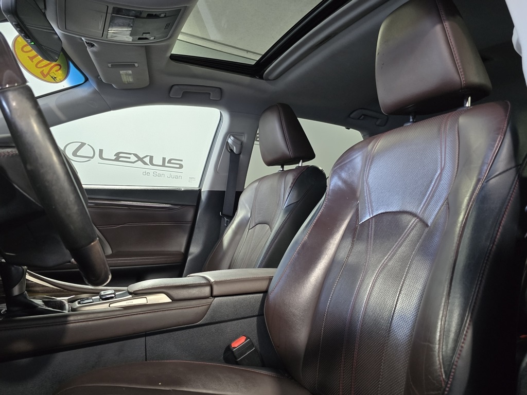 Thumbnail: 2018 Lexus RX - 15