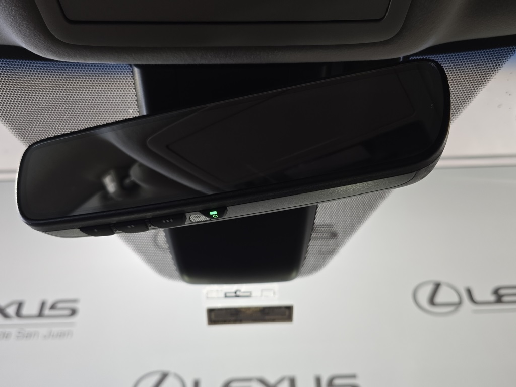 Thumbnail: 2018 Lexus RX - 20