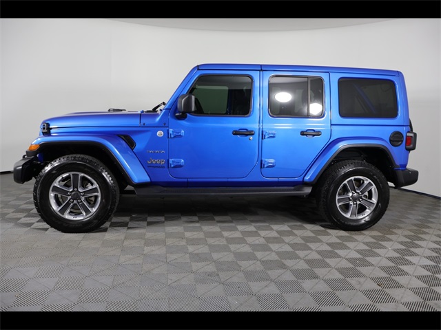 2022 Jeep Wrangler Unlimited Sahara photo 2