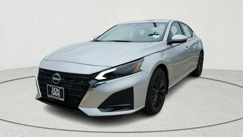 2025 Nissan Altima
