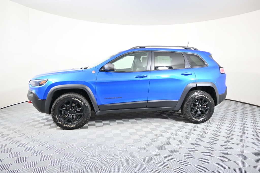 Used 2021 Jeep Cherokee Trailhawk with VIN 1C4PJMBX9MD161622 for sale in Forest Lake, Minnesota