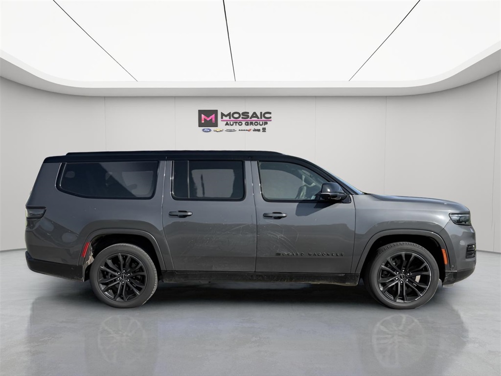 2024 Jeep Grand Wagoneer L II photo 6