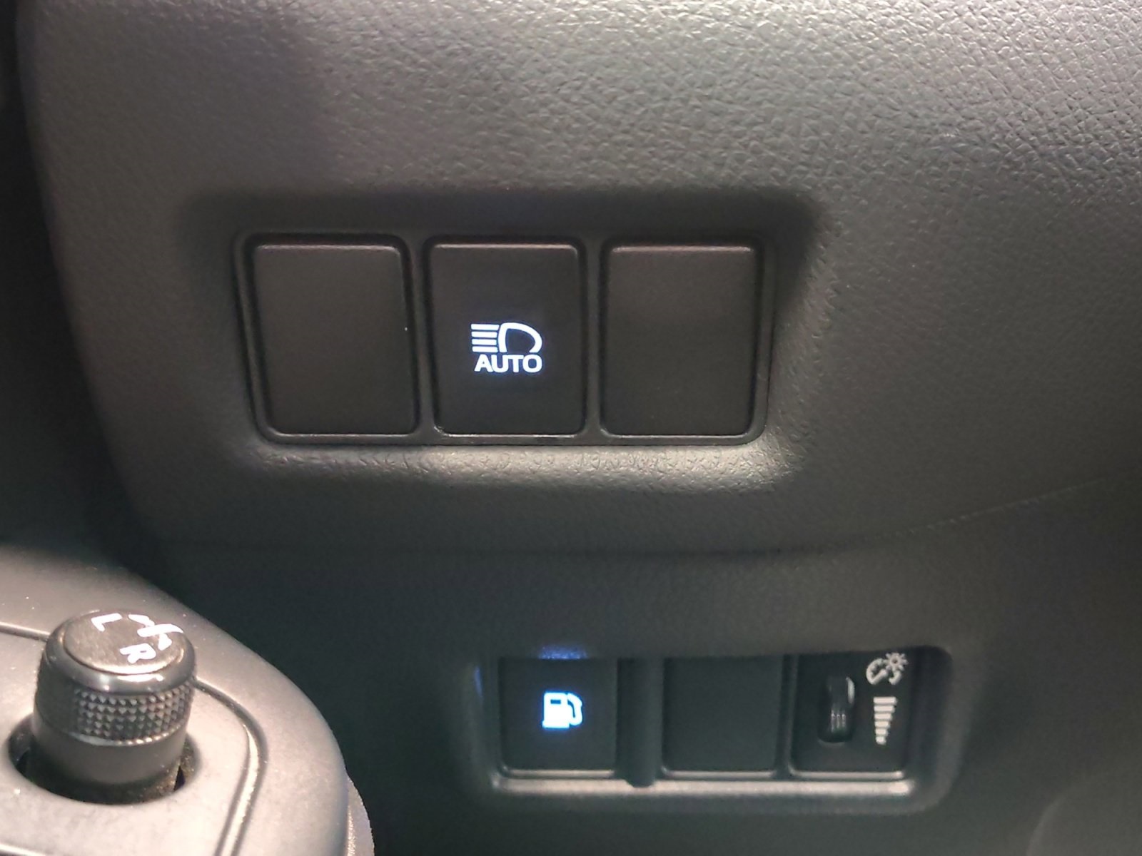 Used Car 2019 Toyota C-hr  Le For Sale Under $15,000 In San Antonio, Texas