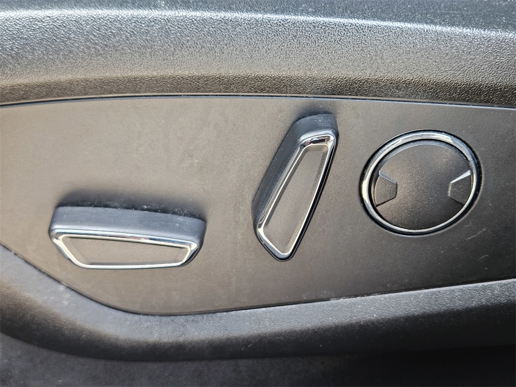 Used Car 2022 Lincoln Nautilus  Reserve For Sale Under $35,000 In San Marcos, Texas