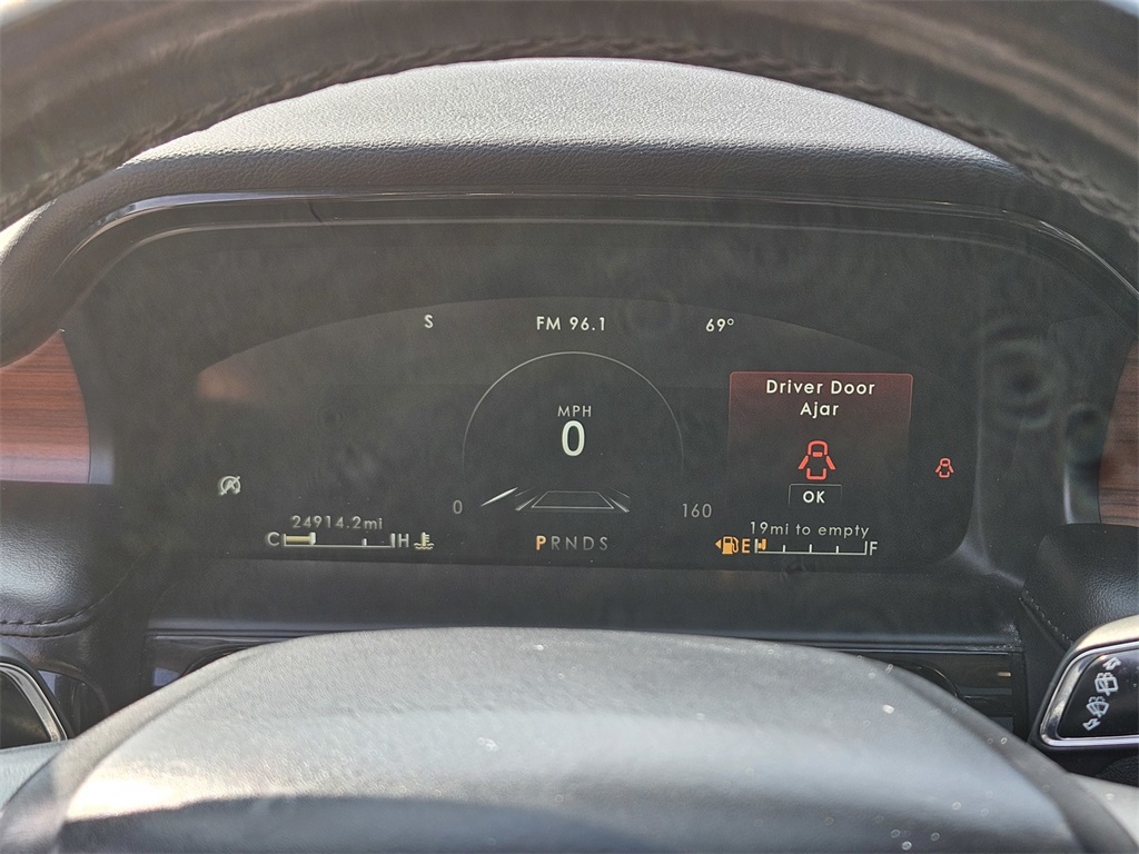 Used Car 2022 Lincoln Nautilus  Reserve For Sale Under $35,000 In San Marcos, Texas