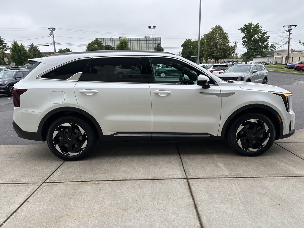 2025 Kia Sorento Plug-In Hybrid SX Prestige photo 3
