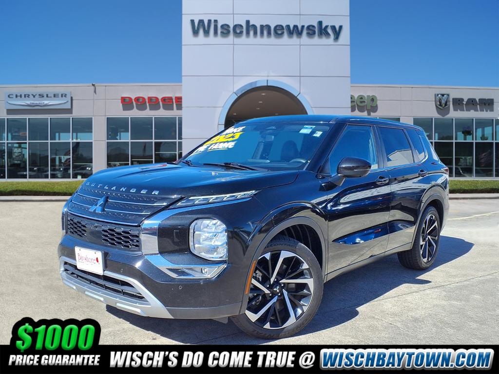 2023 Mitsubishi Outlander SE Black at Emmons Autoplex