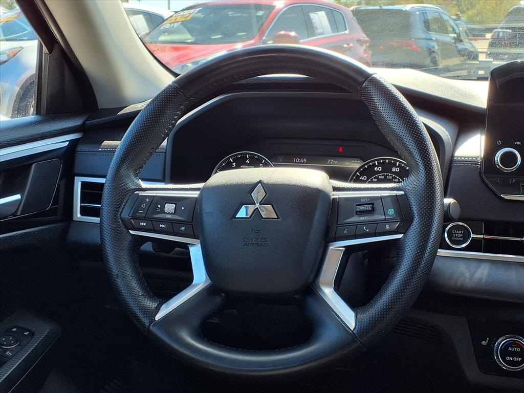 2023 Mitsubishi Outlander SE Black at Emmons Autoplex