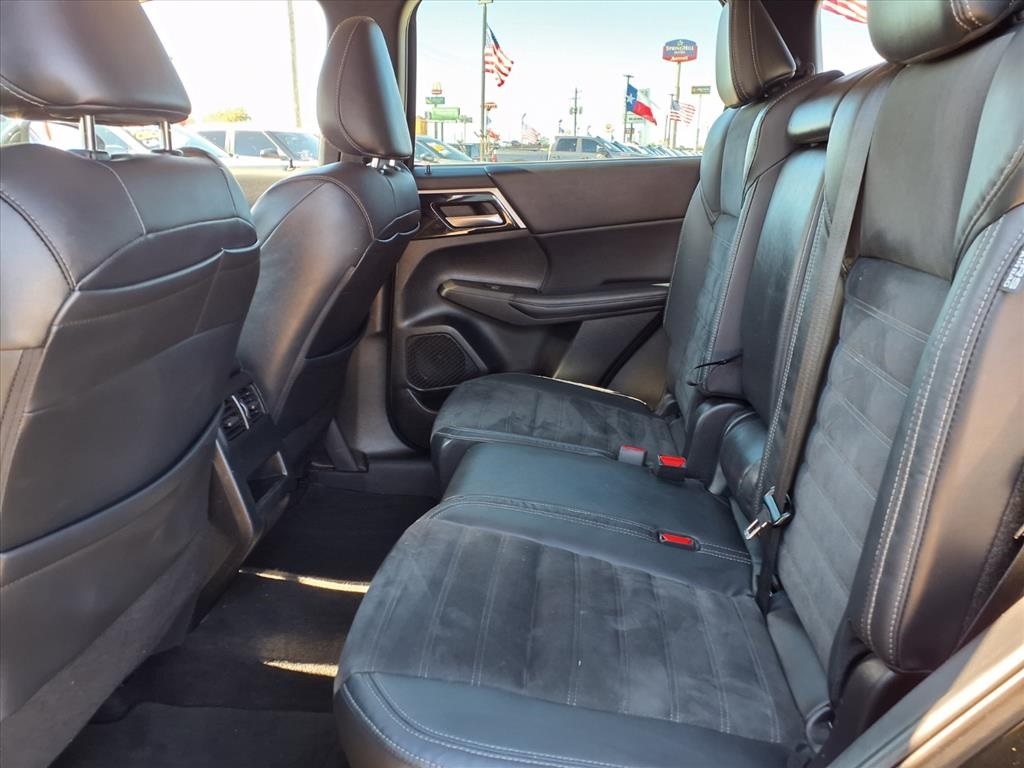 2023 Mitsubishi Outlander SE Black at Emmons Autoplex