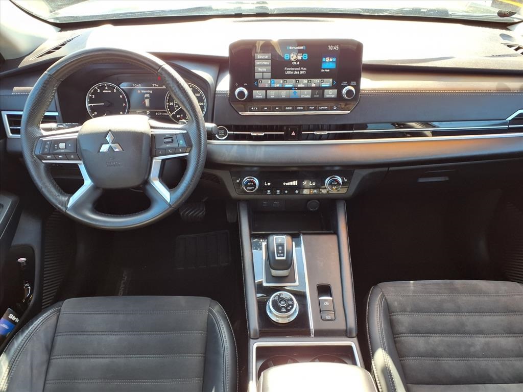 2023 Mitsubishi Outlander SE Black at Emmons Autoplex