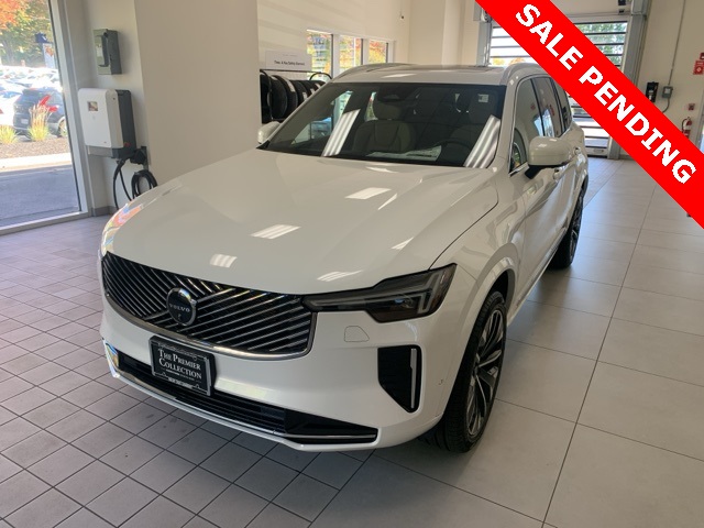 2026 Volvo XC90 B6 Plus 7-Passenger AWD