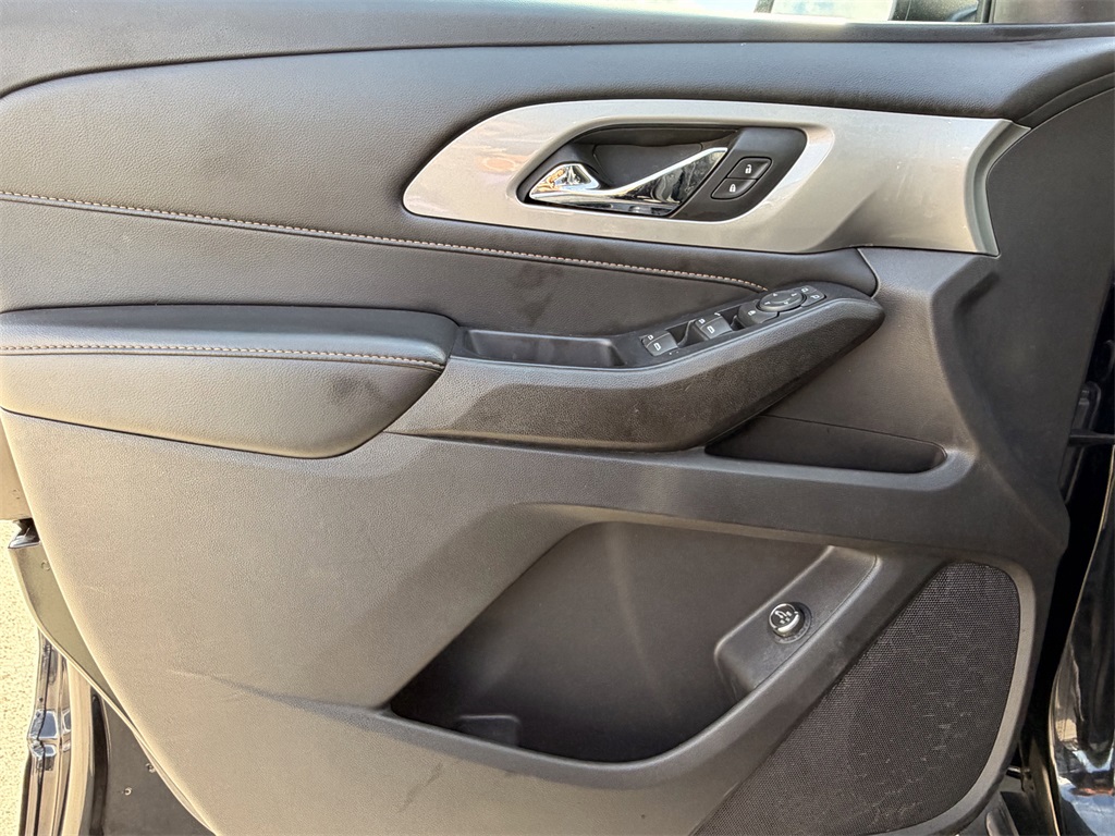 2021 Chevrolet Traverse LT Black at Cook Ford
