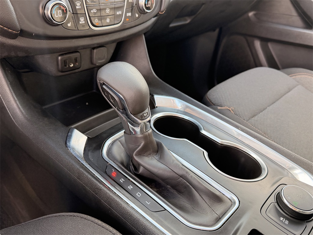 2021 Chevrolet Traverse LT Black at Cook Ford