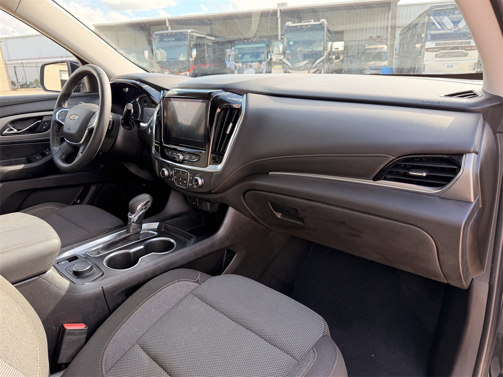 2021 Chevrolet Traverse LT Black at Cook Ford