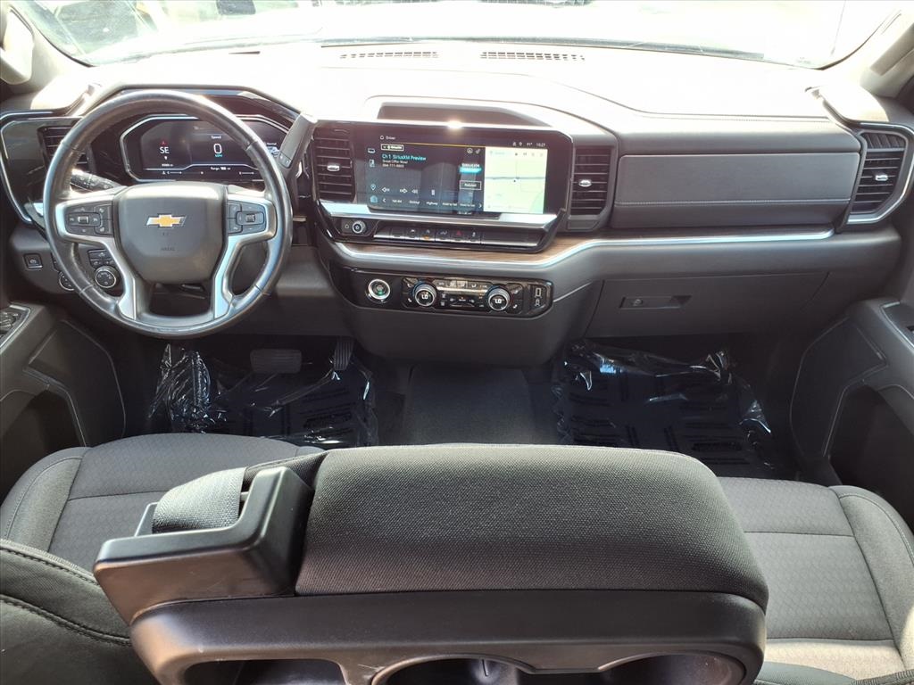 2022 Chevrolet Silverado 1500 LT - 2