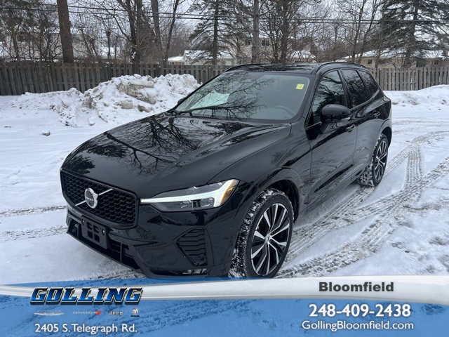 2025 Volvo XC60 B5 Plus Dark Theme AWD