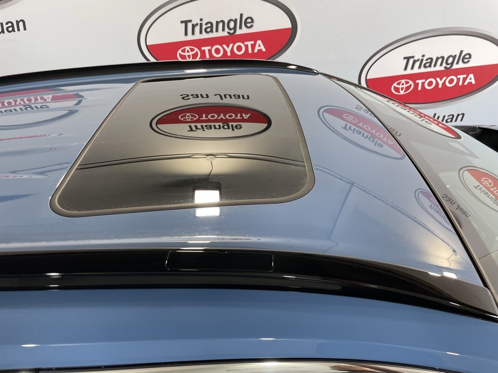 Thumbnail: 2025 Toyota RAV4 - 10