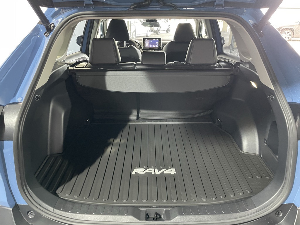 Thumbnail: 2025 Toyota RAV4 - 25