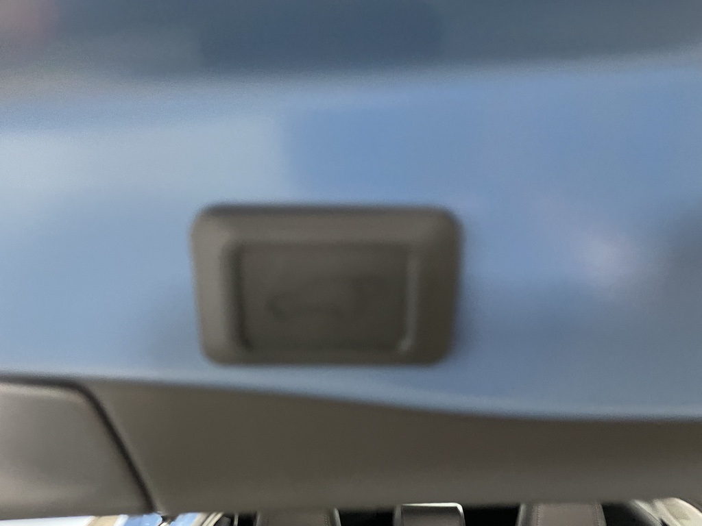 Thumbnail: 2025 Toyota RAV4 - 26