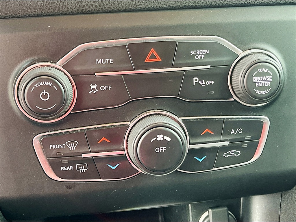 2019 Dodge Charger SXT Black at Community Kia