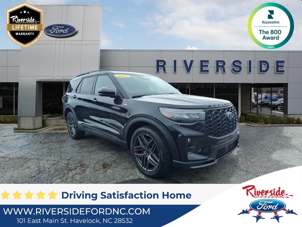 2025 Ford Explorer ST-Line AWD