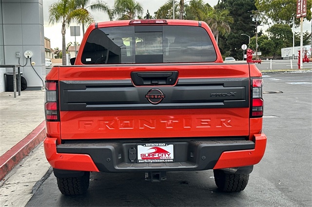 2025 Nissan Frontier PRO-X photo 4