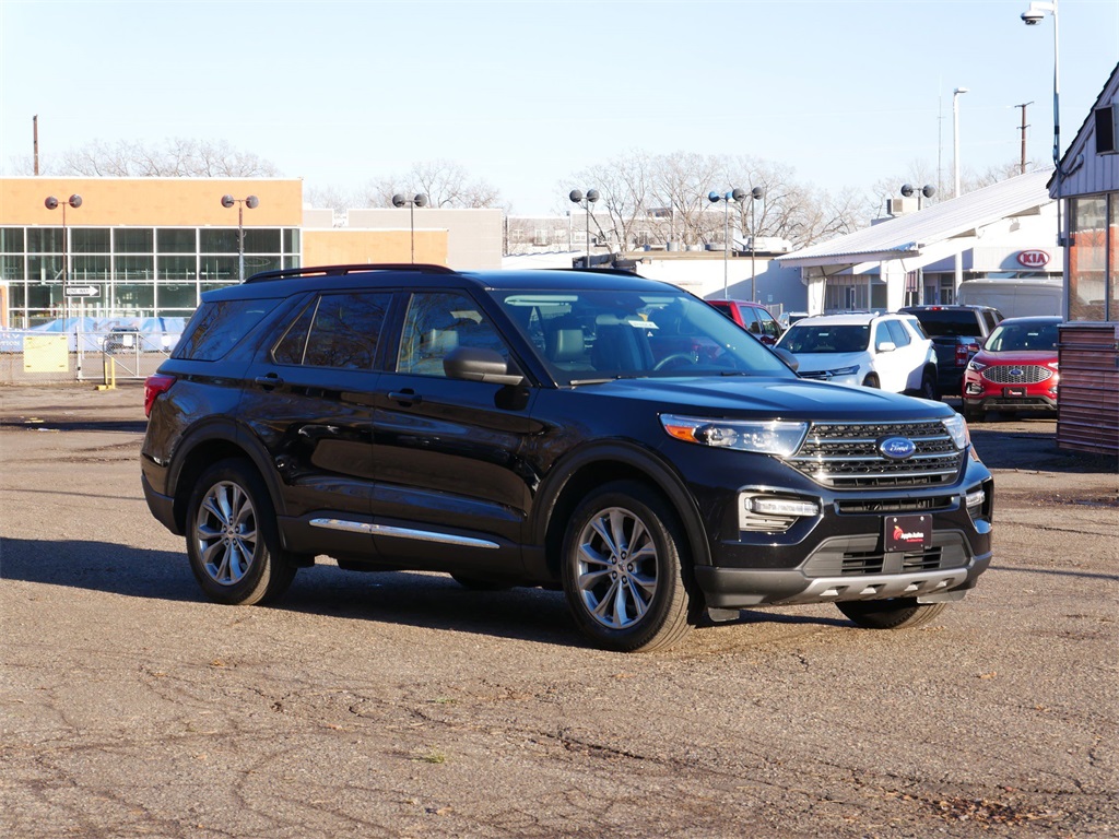 2023 Ford Explorer XLT AWD