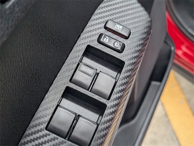 2015 Toyota RAV4 LE - 10