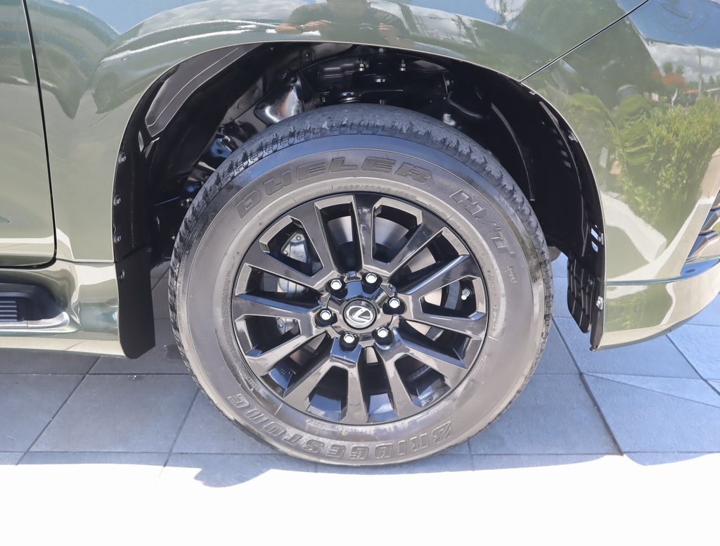 Thumbnail: 2023 Lexus GX - 10