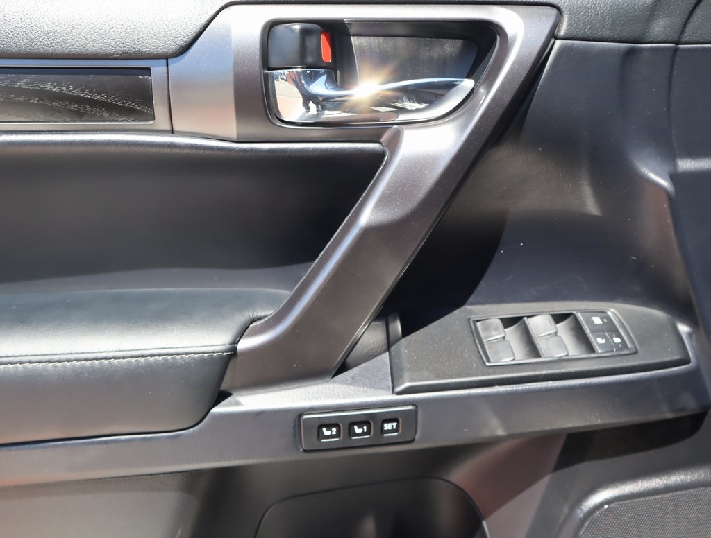 Thumbnail: 2023 Lexus GX - 21
