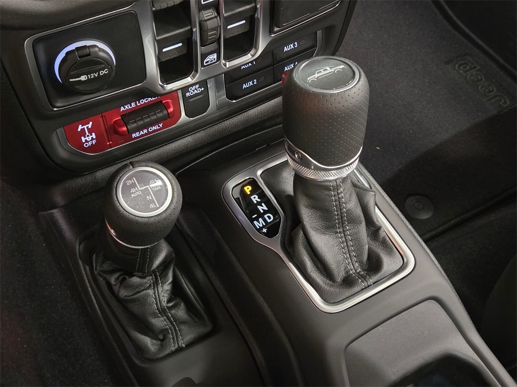 2025 Jeep Gladiator