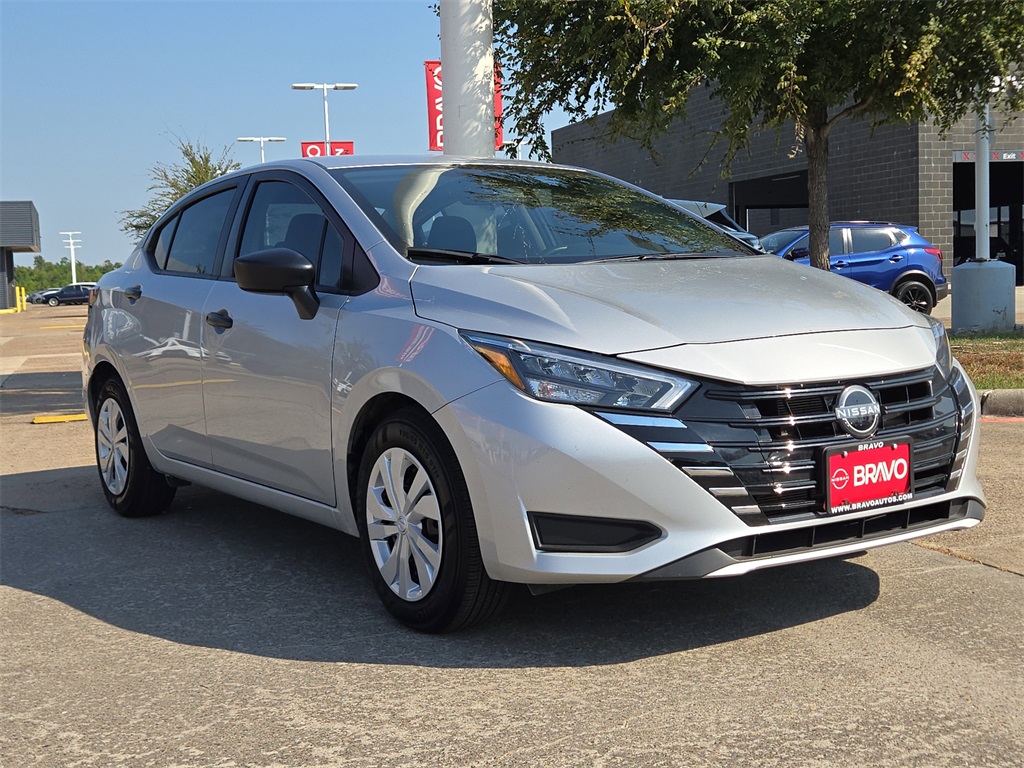 2025 Nissan Versa 1.6 S - 2