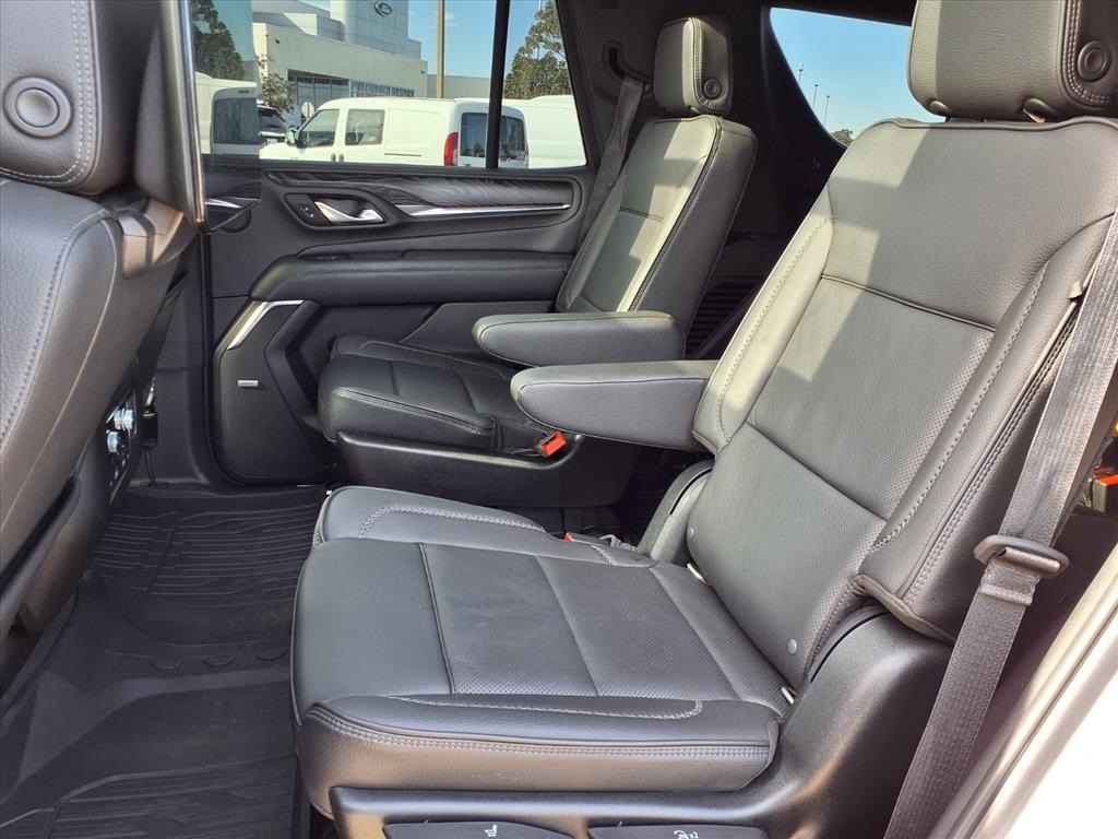 2021 GMC Yukon Denali White at Tom Peacock Cadillac