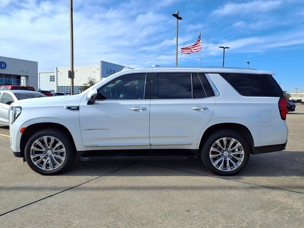 2021 GMC Yukon Denali White at Tom Peacock Cadillac