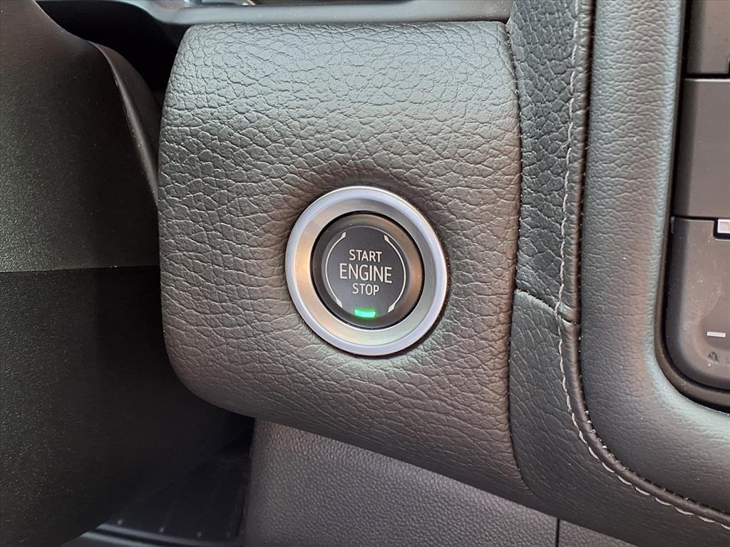 2021 GMC Yukon Denali White at Tom Peacock Cadillac