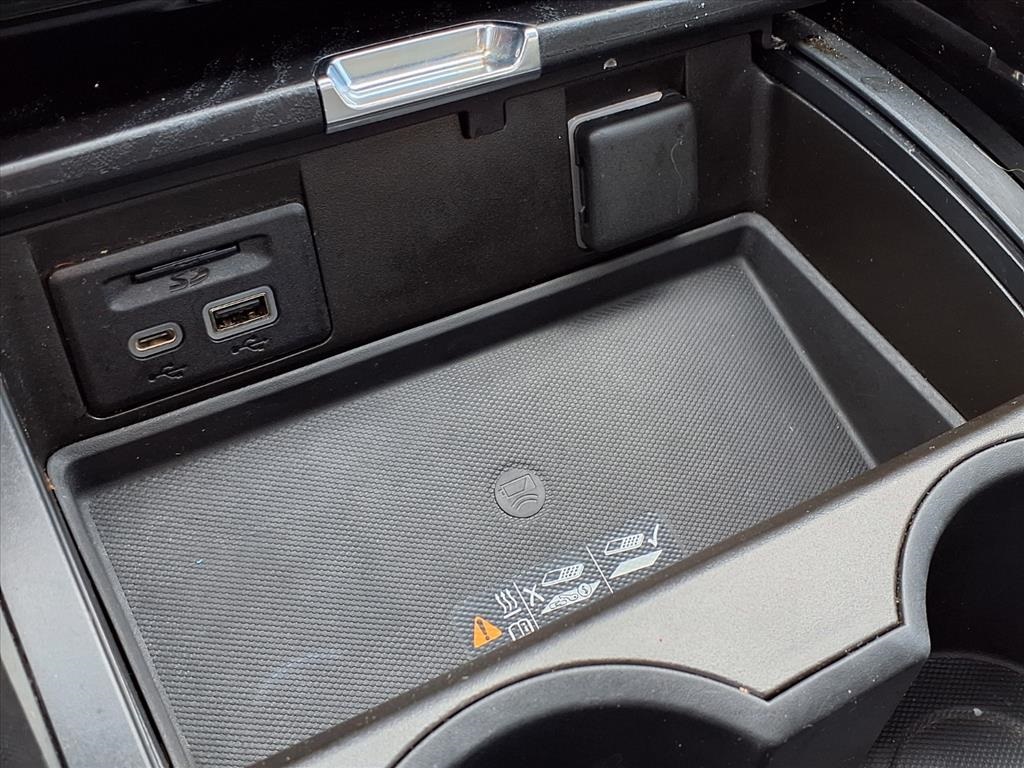 2021 GMC Yukon Denali White at Tom Peacock Cadillac