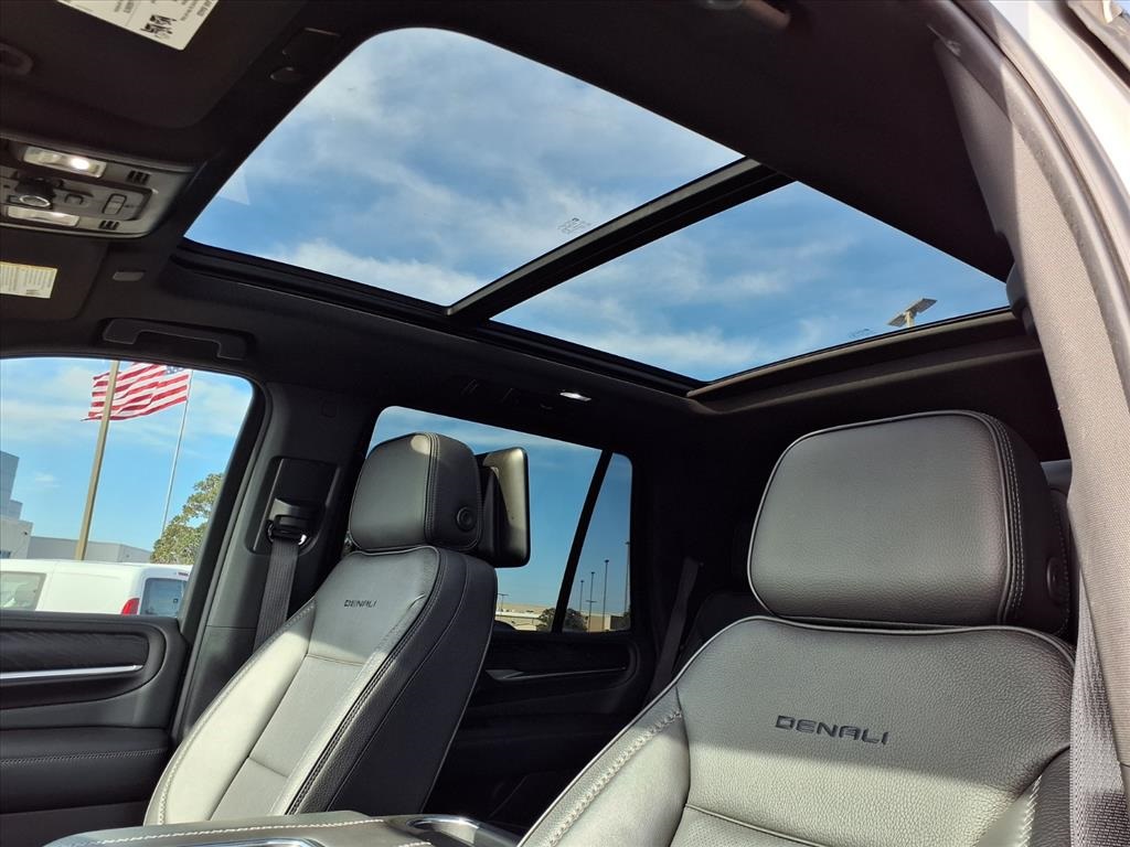 2021 GMC Yukon Denali White at Tom Peacock Cadillac