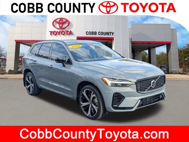 2024 Volvo XC60 Recharge T8 Ultimate Dark Theme eAWD