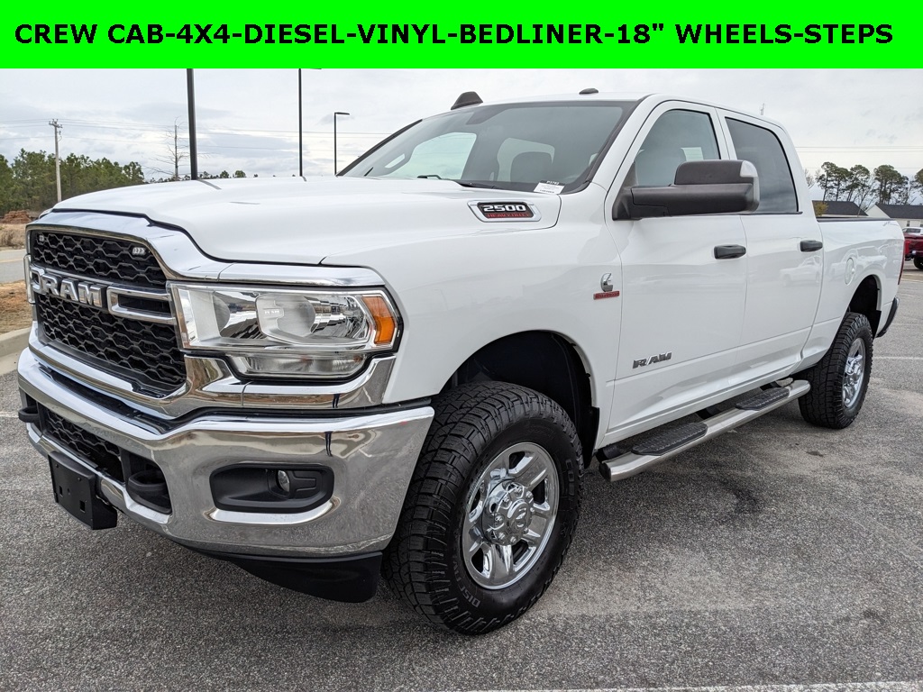 2022 RAM 2500 Tradesman Crew Cab 4WD