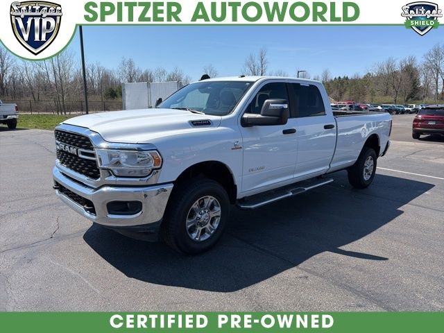 Bright White Clearcoat 2024 RAM 2500 Big Horn Crew Cab LB 4WD Pickup Truck Four-Wheel Drive 6-Speed Automatic