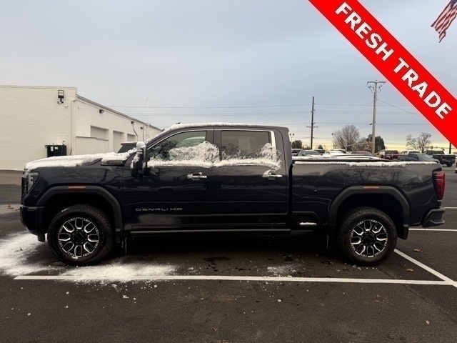 2024 GMC Sierra 2500HD Denali Ultimate Crew Cab 4WD