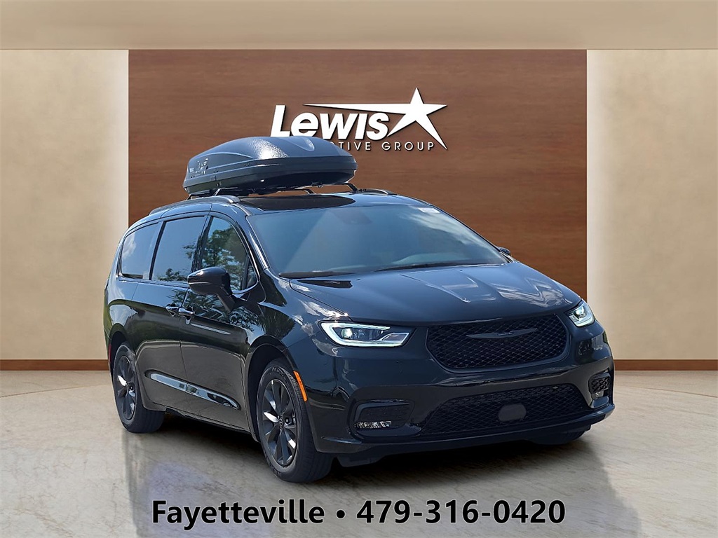 New 2025 Chrysler Pacifica For Sale in Farmington, AR