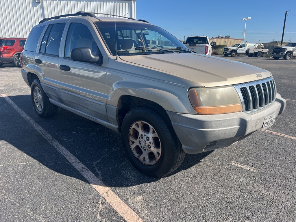 Used Car 2000 Jeep Grand Cherokee  Laredo For Sale Under $10,000 In Floresville, Texas