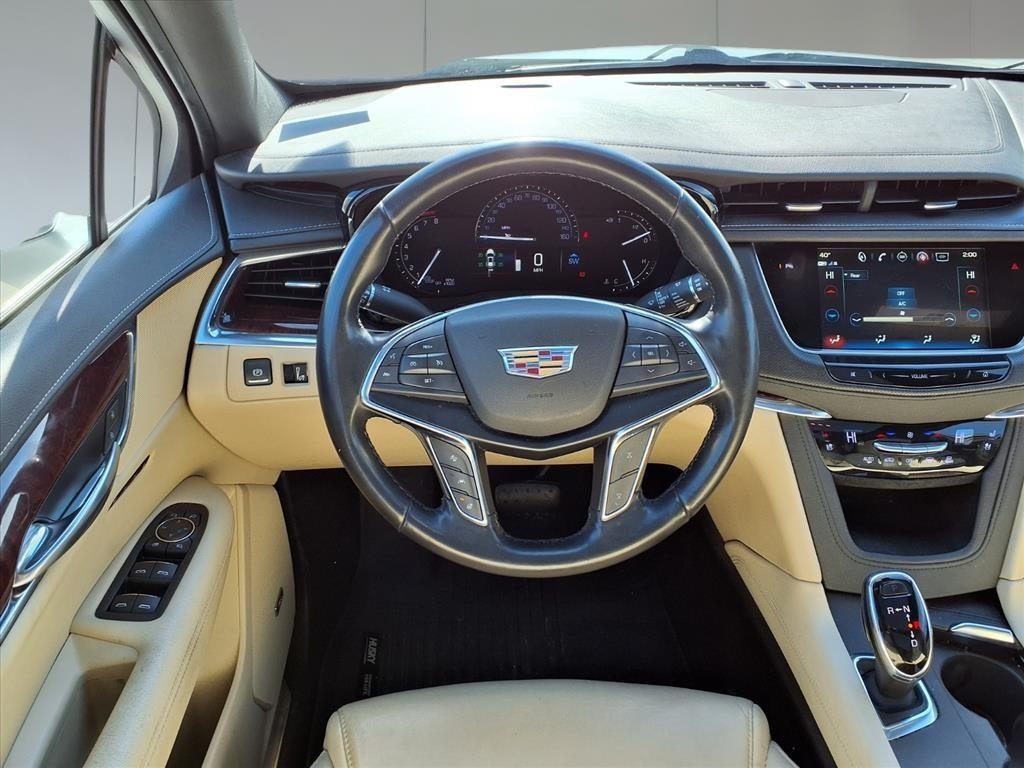 2019 Cadillac XT5 Premium Luxury White at Bayway Cadillac Southwest