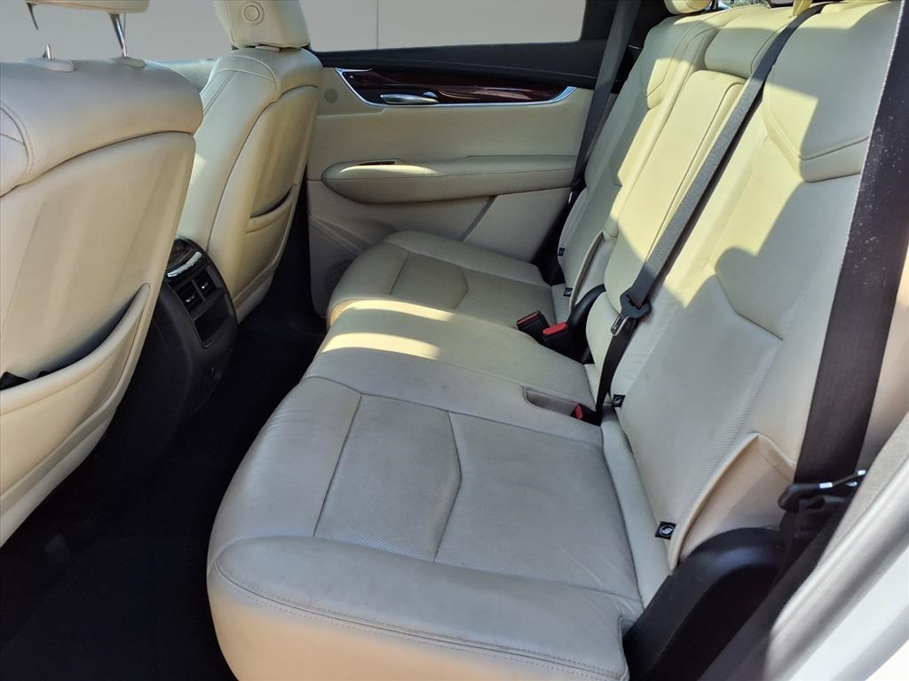 2019 Cadillac XT5 Premium Luxury White at Bayway Cadillac Southwest