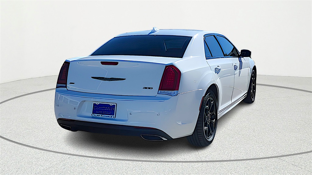 2022 Chrysler 300